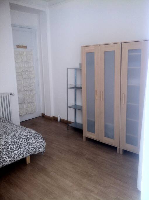 Room4