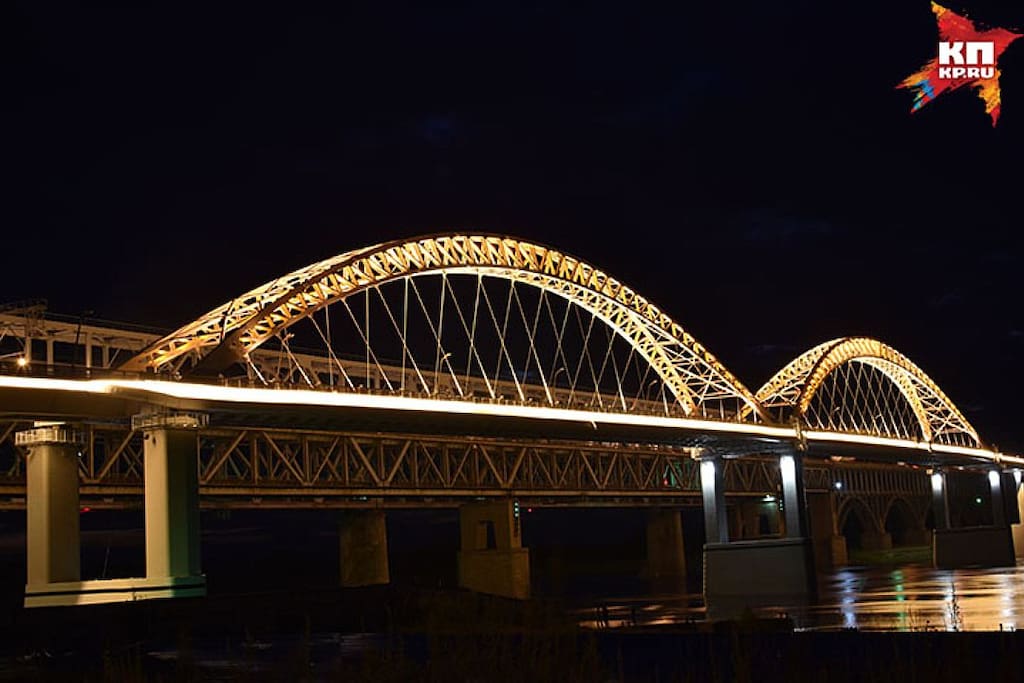 Borskiy bridge across the Volga river