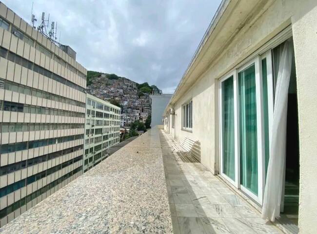 Penthouse 650m2 ideal para toda familia vista parcial mar gallery image 2