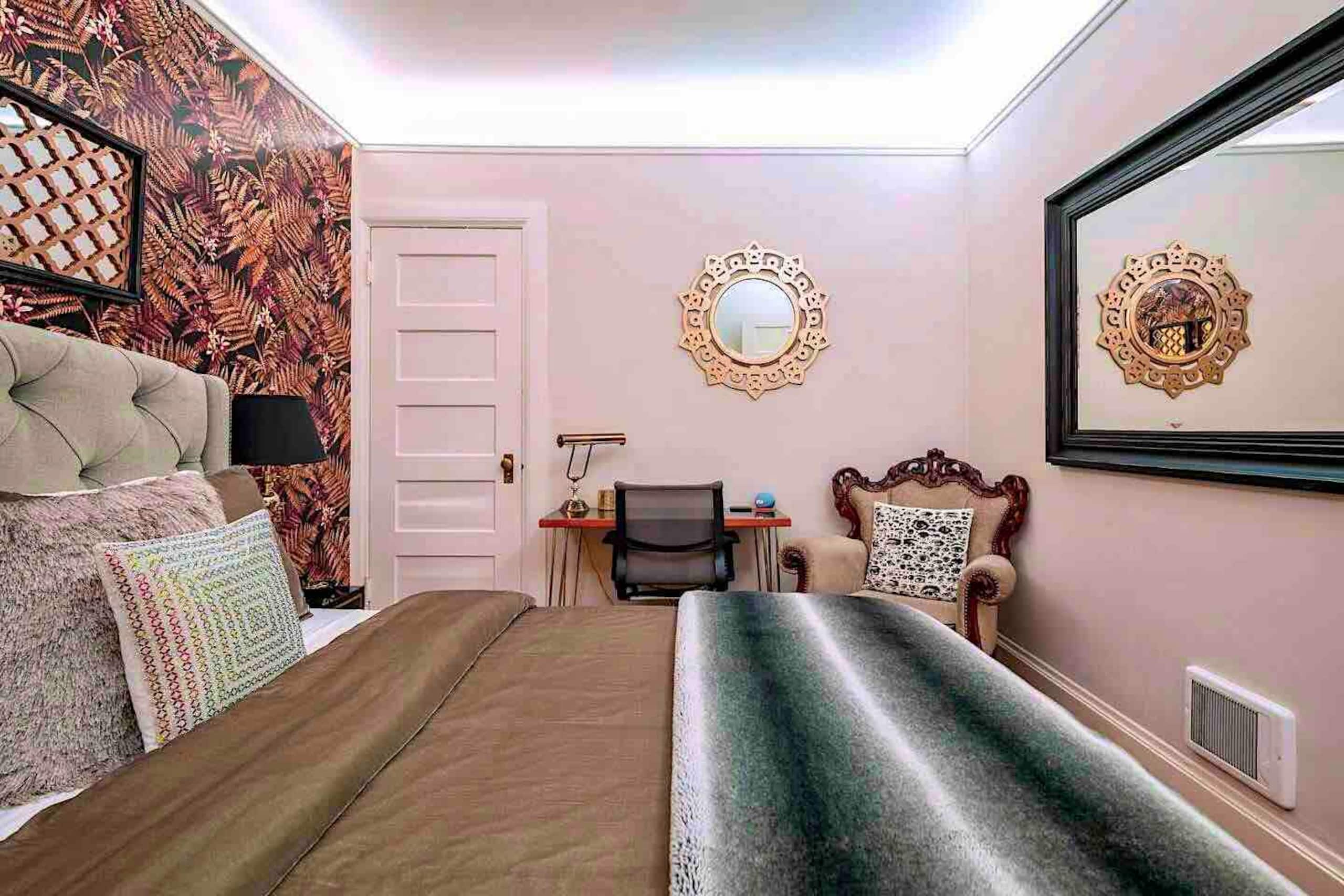 Home in San Francisco · ★4.92 · 4 bedrooms · 4 beds · 1 bath - Image 66