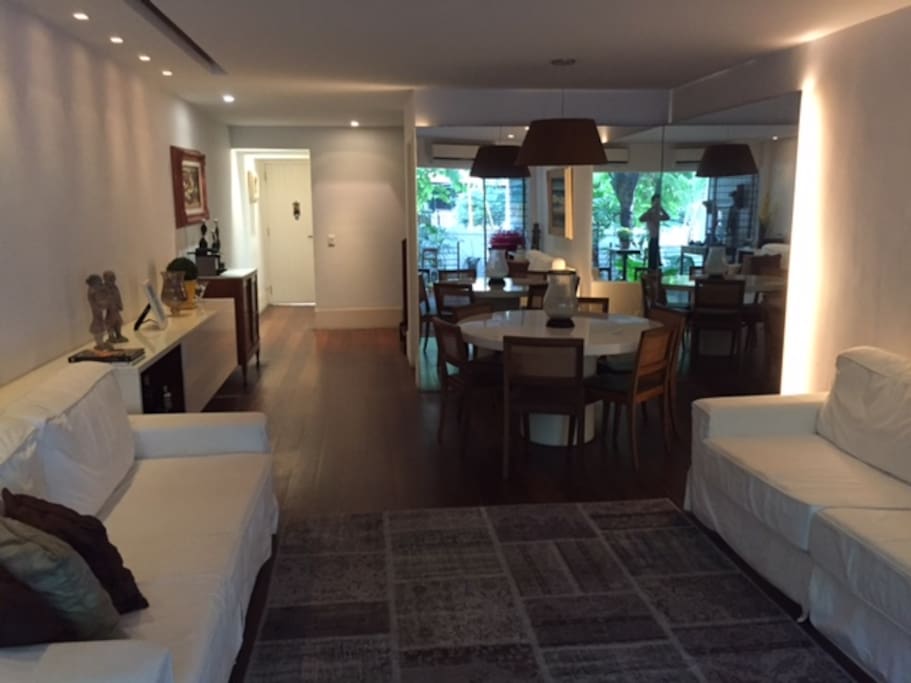 Sala de estar / living room