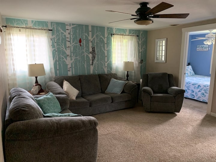 Entire Cottage Sleeps Up To 7 - Edinboro, PA