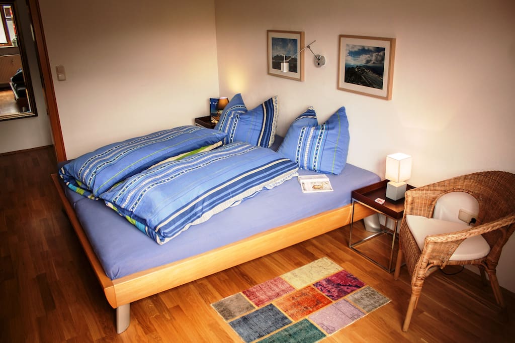 Das Schlafzimmer - Sleeping room