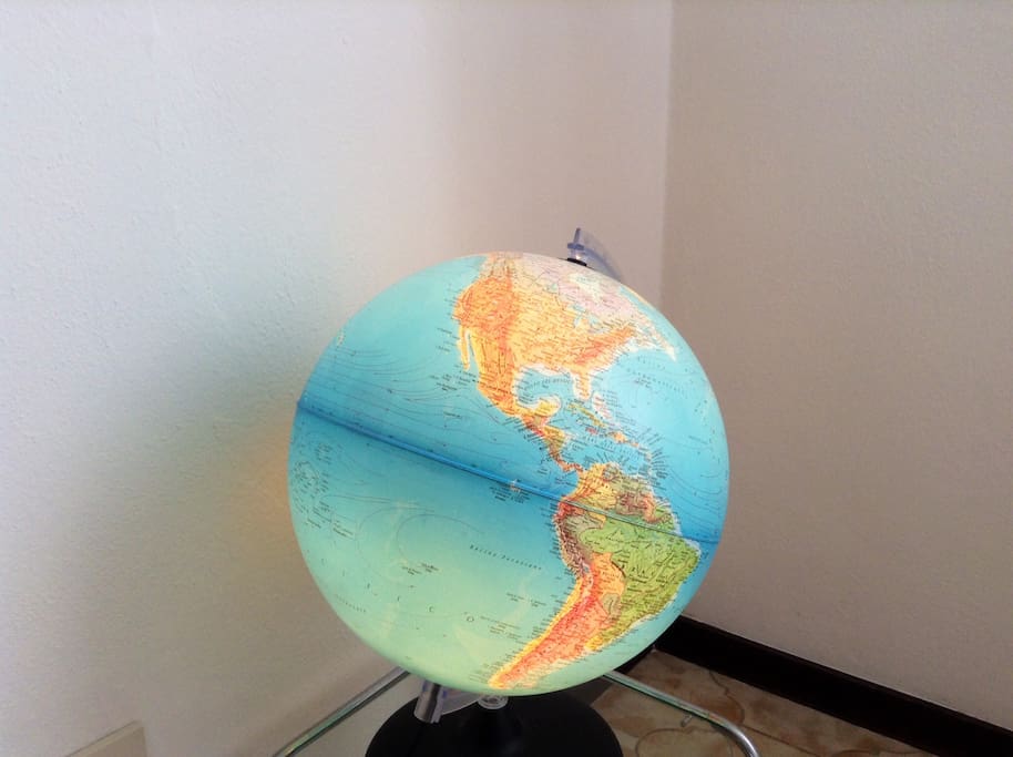 Mappamondo illuminato