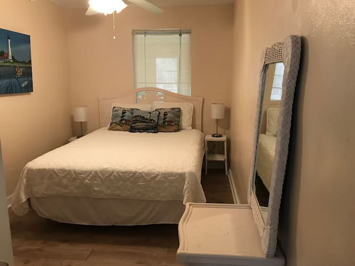 Საწოლი 152 × 203 სმ