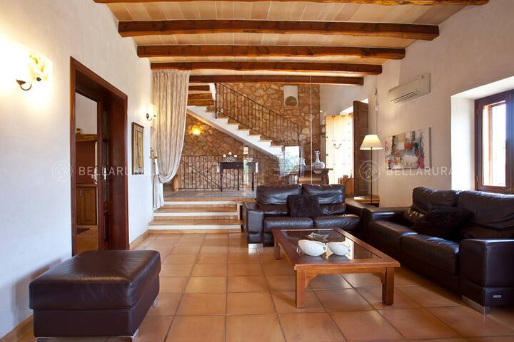 Finca Tortova, close to beaches and Manacor town gallery image 3