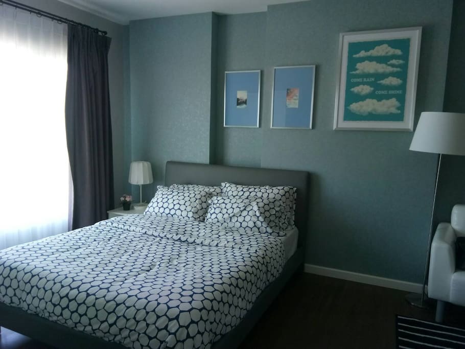 Bed room