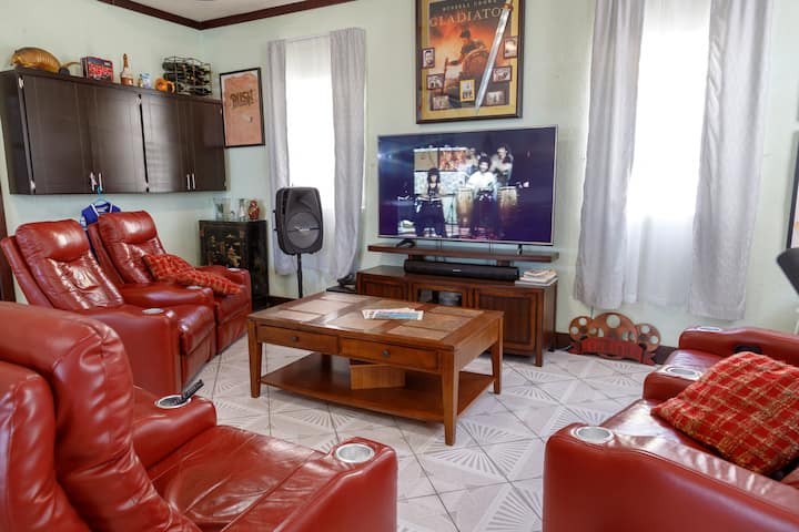 Playa Hermosa Inn At The Beach - 恩森那達