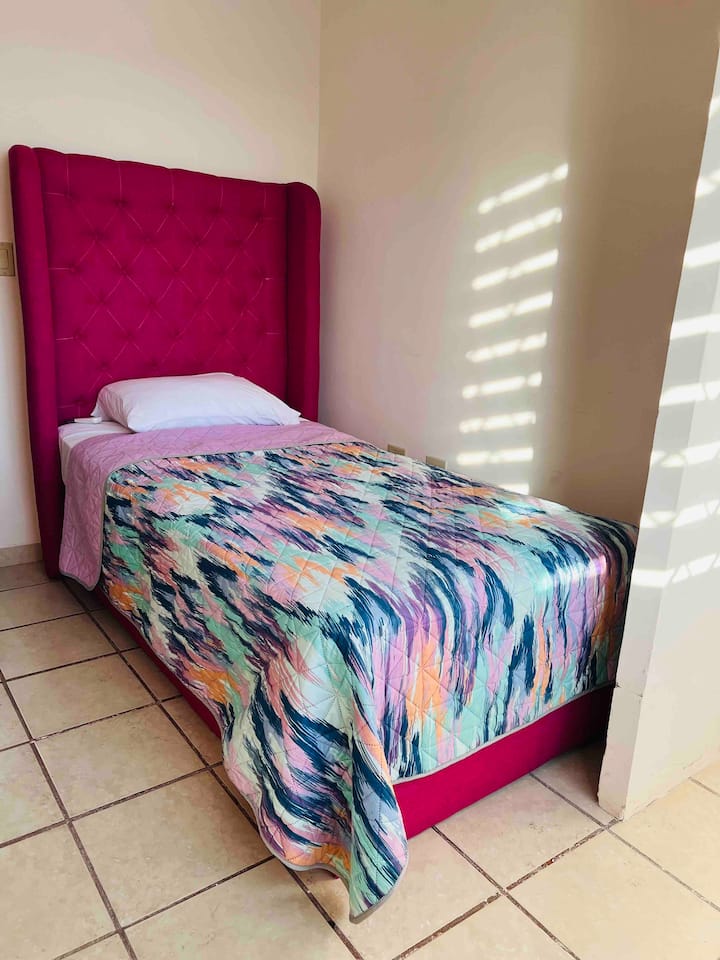 საძინებელი 1