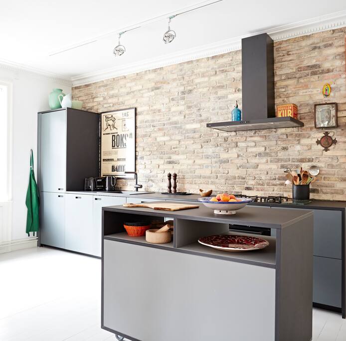 Kitchen. All appliances you need and still super simple.