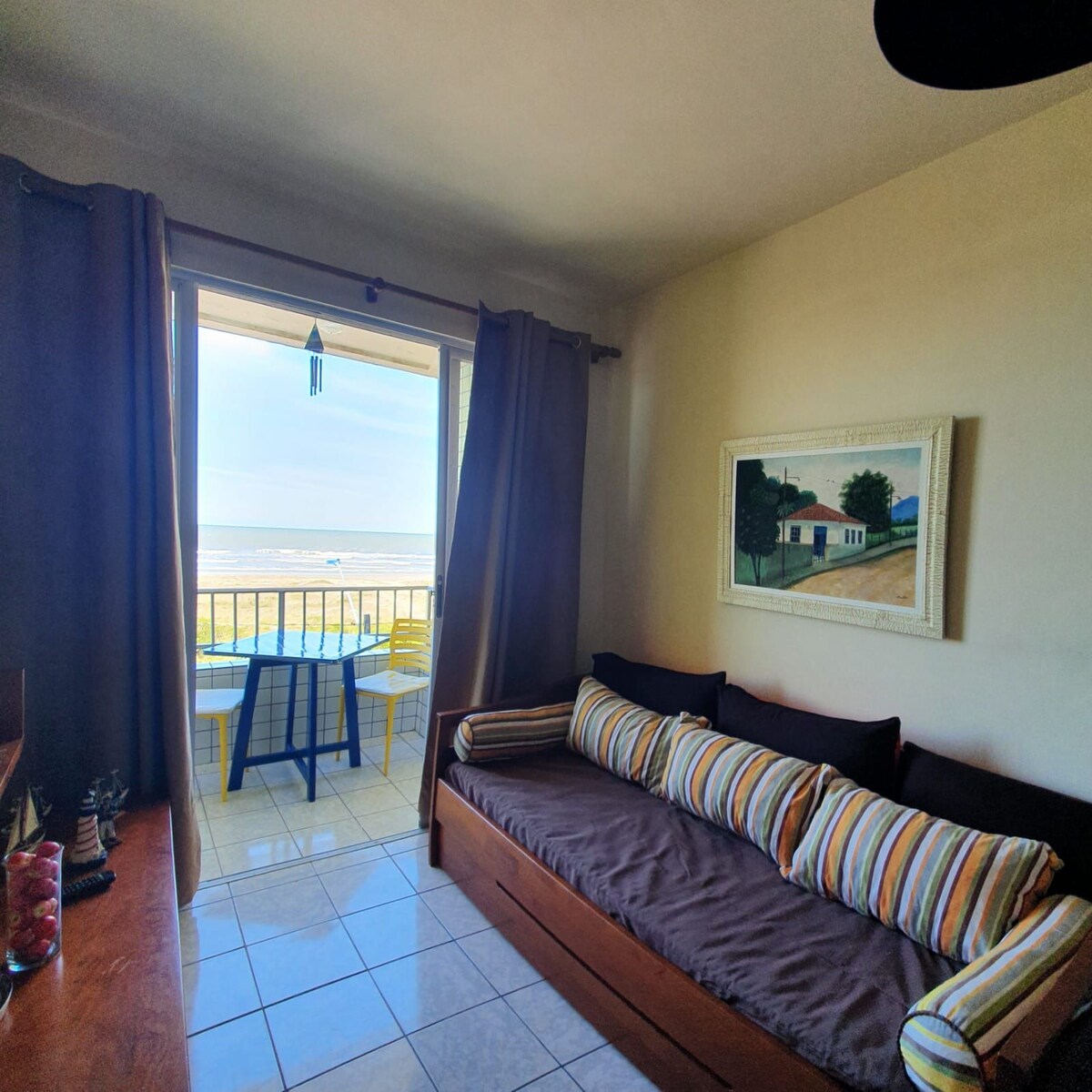 Top Airbnb: Cozy apartment facing the sea. em Pontal Do Paraná