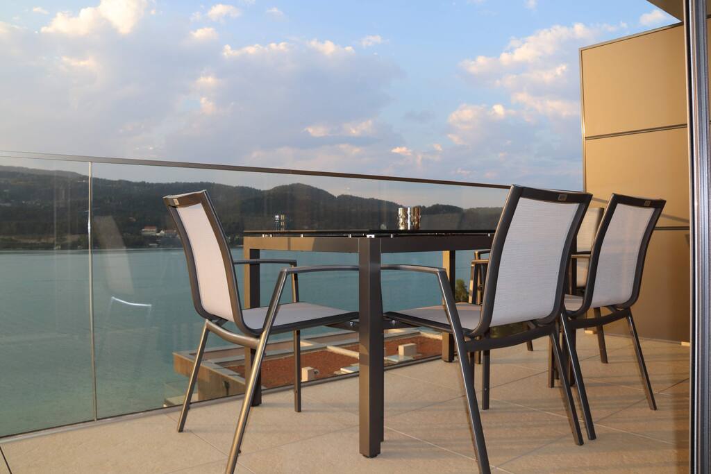Terrasse Esstisch