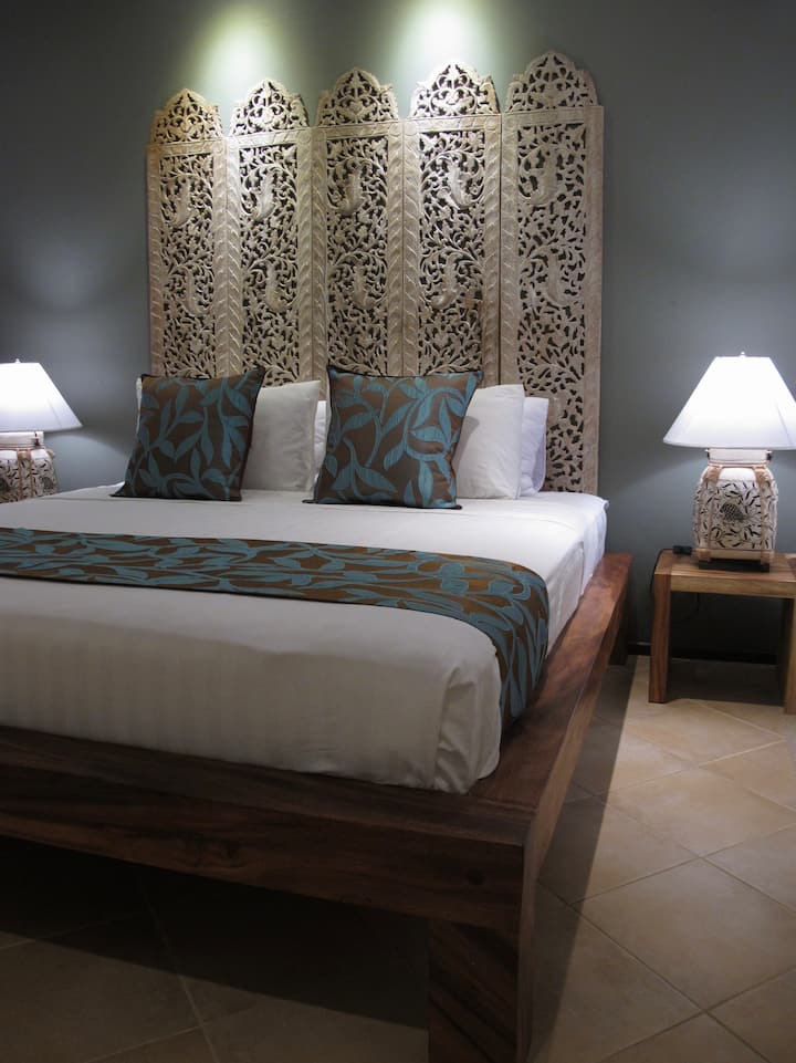 Спална соба 4, брачен кревет (широк 180-220 см)