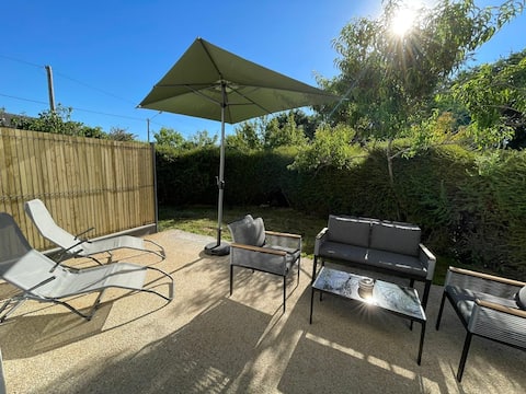 L'Annexe Malestroit: New house with garden