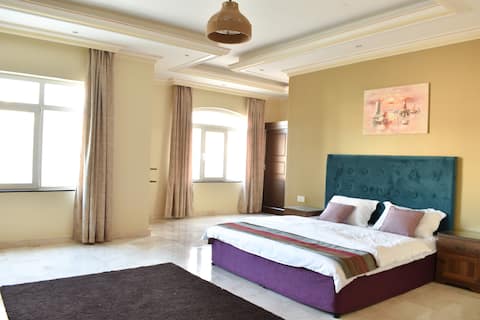 Muscat Villa - 4 Bedroom Luxurious Villa
