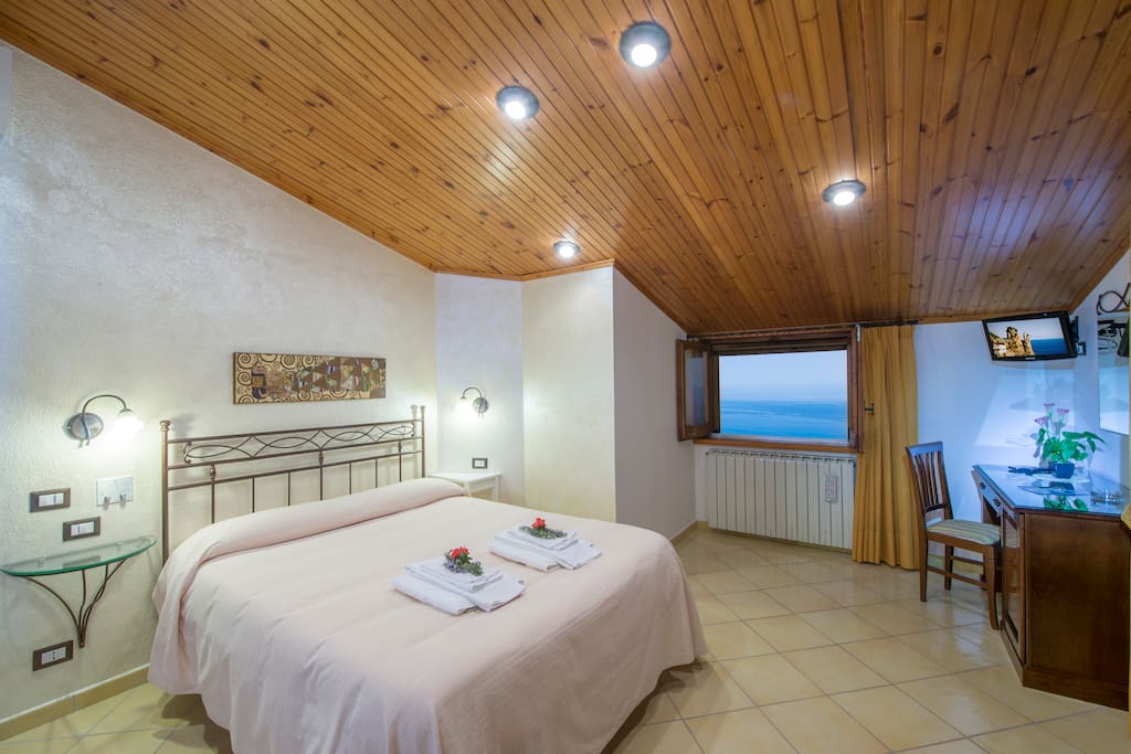 sea view bedroom