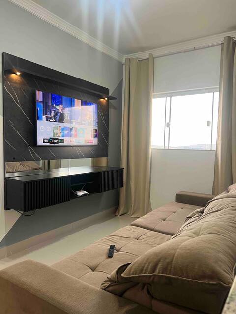403-APT near Unipam and Exhibition Park