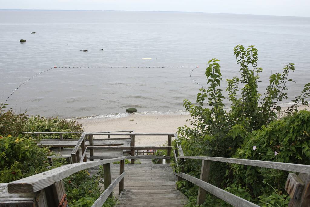 entrance to beach