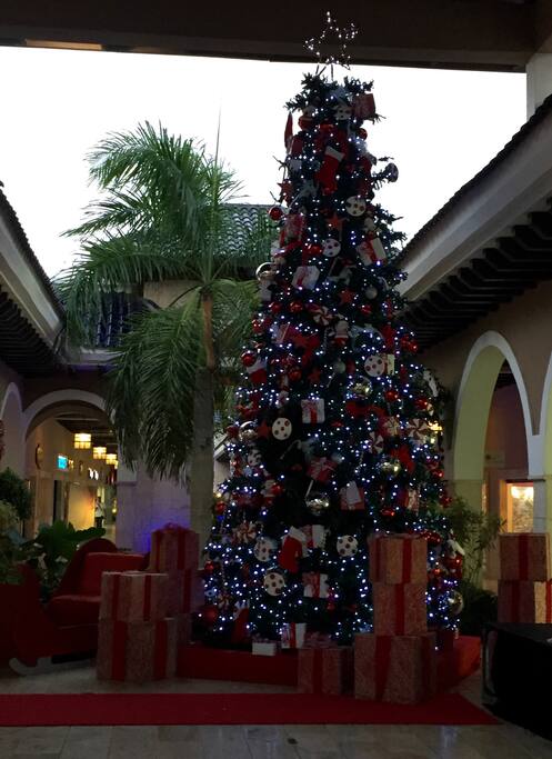 Christmas Tree at Palma Real Mall