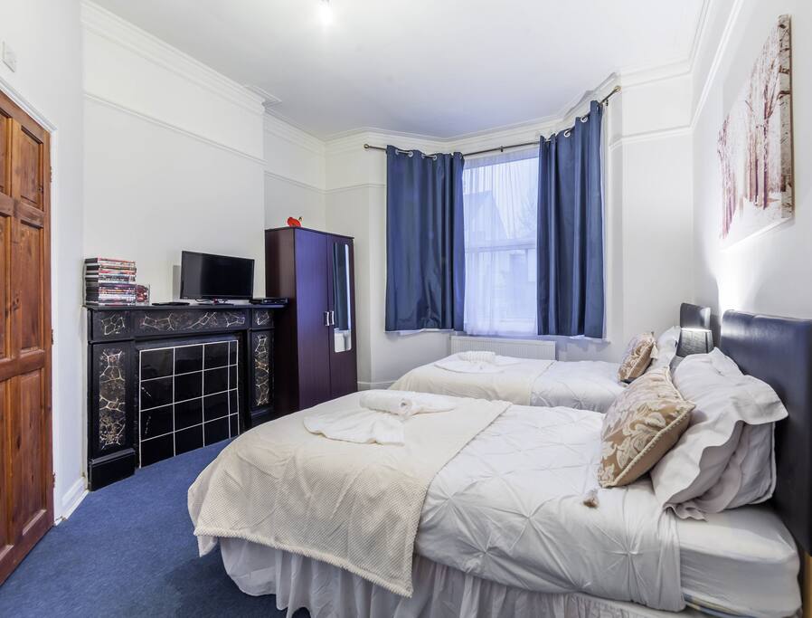 Beds can be made either two singles or king