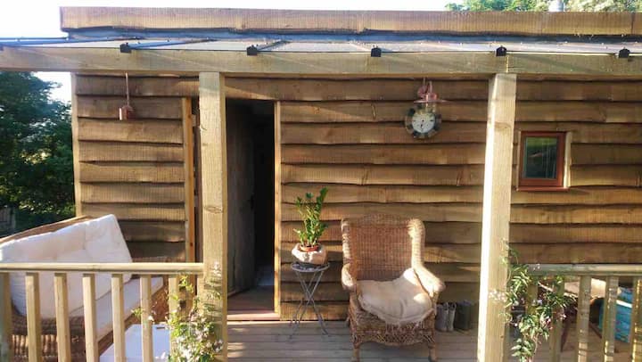 Flat Rocks - A Contemporary Cornish Surf Cabin - Troon