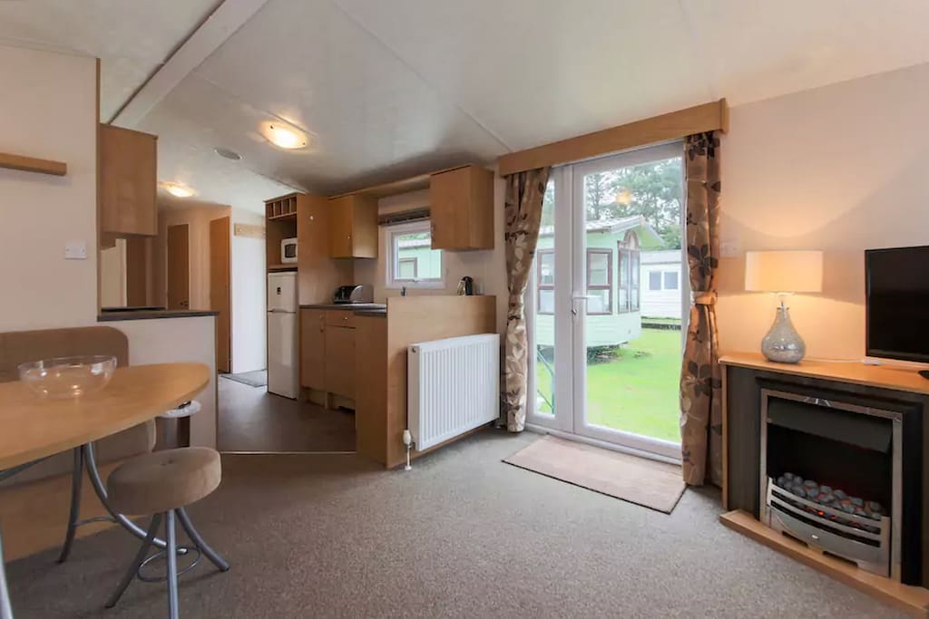 LOUNGE AND KITCHEN