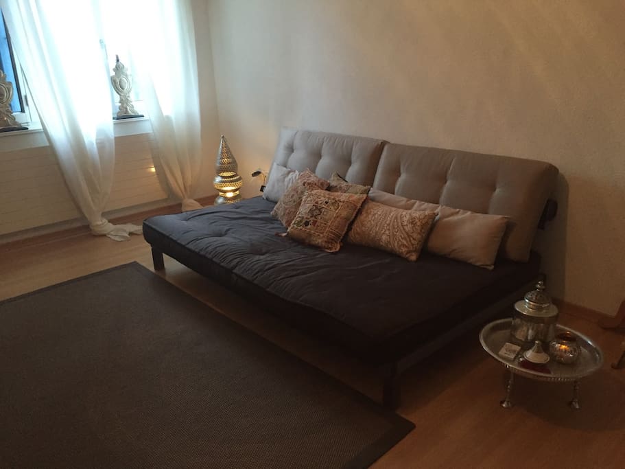 Privatzimmer mit Couch/Bett