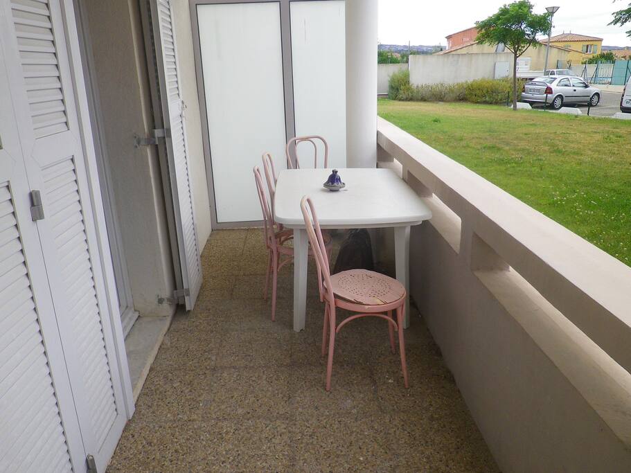 8M2 de terrasse sur environnement calme et sécurisé