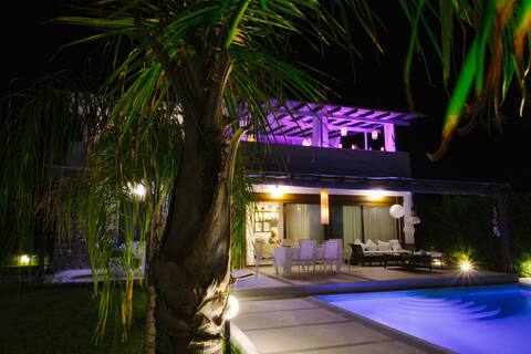 White Diamond Villa with private pool