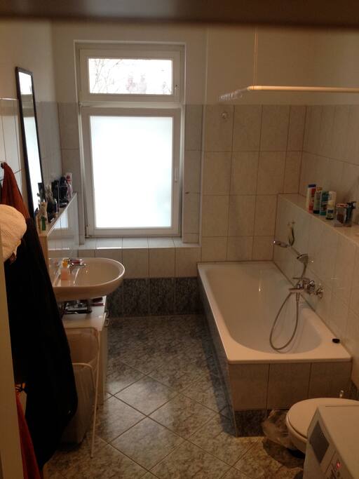 Bad mit Wanne