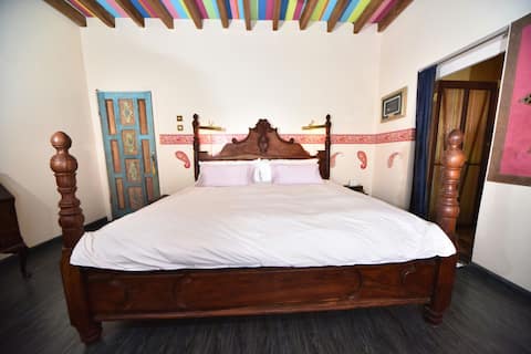 Maharajah Boutique BnB in Great location in town