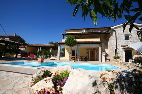 Villa Flores