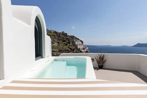 The Cave House by Spitia Santorini