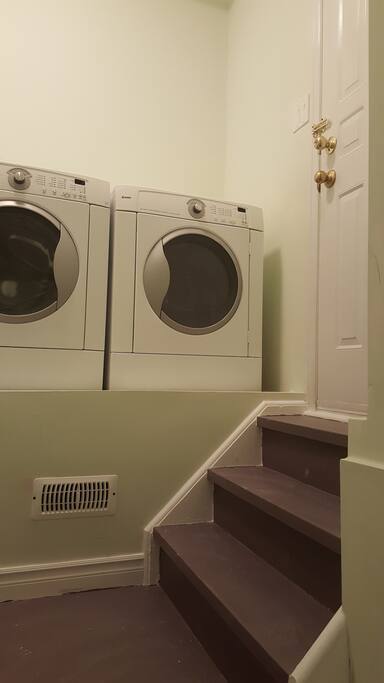 Travel with less but clean clothes. 短途旅行最不想带一堆衣服换洗,有了它们方便多了。