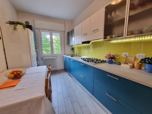 [Venice Apartment 10 min in Tram] – Free Parking gallery image 4