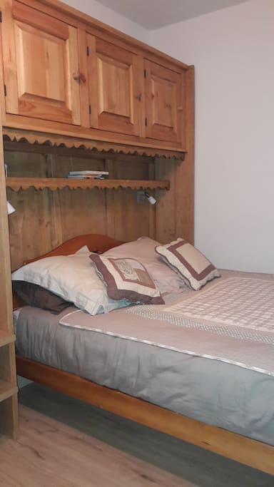 Chambre lit 140