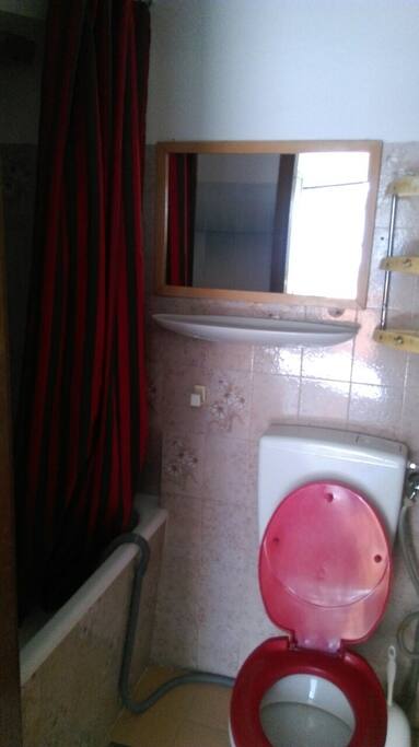 Wc, tus-kada