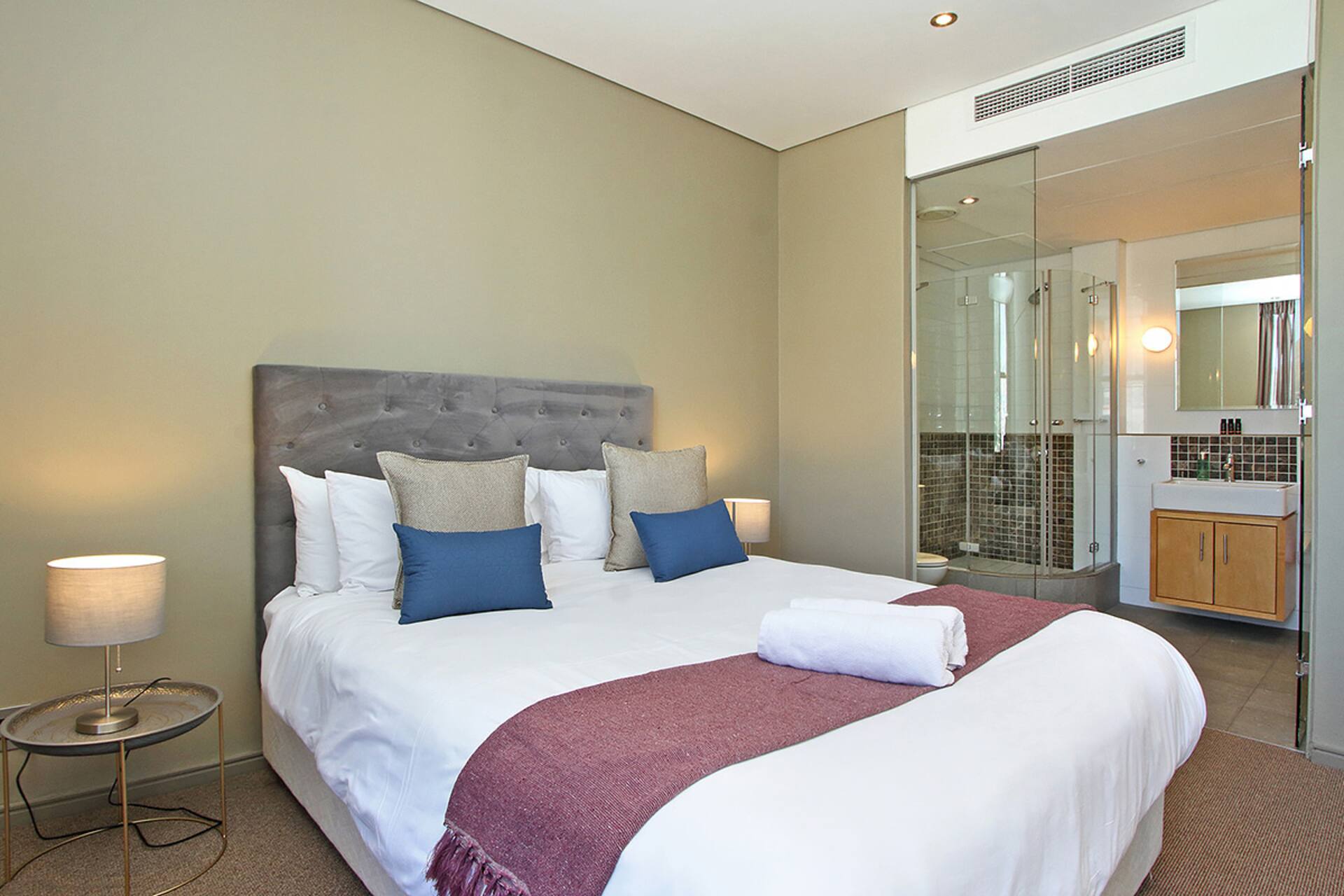 Spacious 3 Bedroom Family Apartment In Cape Town — photo 4