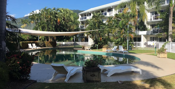 Palm Cove Self Contained Apartment