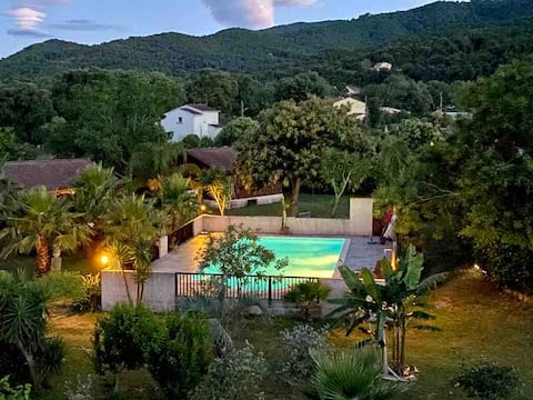 Brazilian Wooden Cottage in Tatajuba