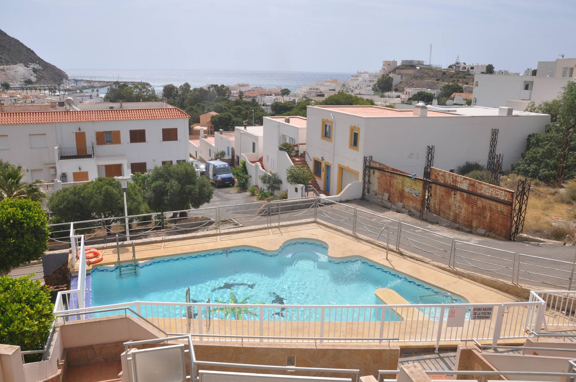 Montemar single beds
