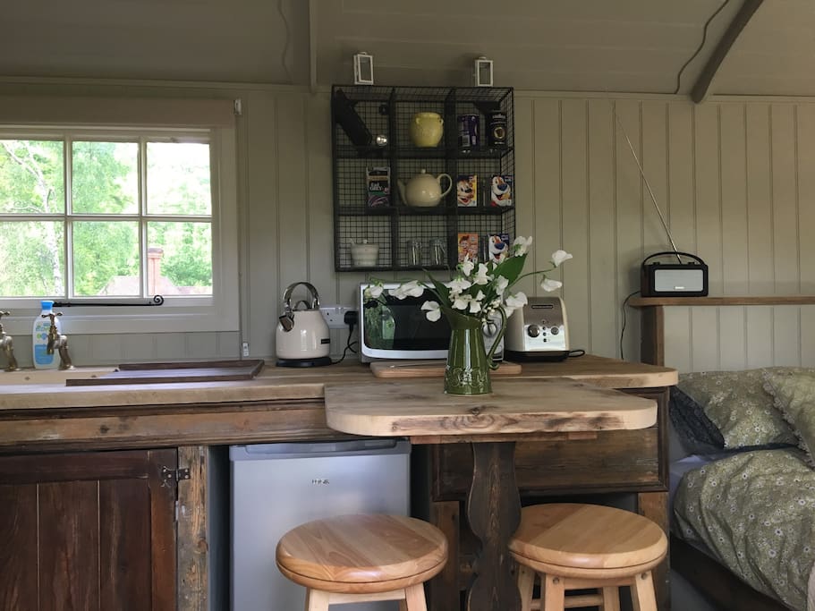 Cosy table for two.