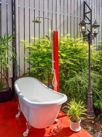 PoolVilla Sathorn Bangkok gallery image 3