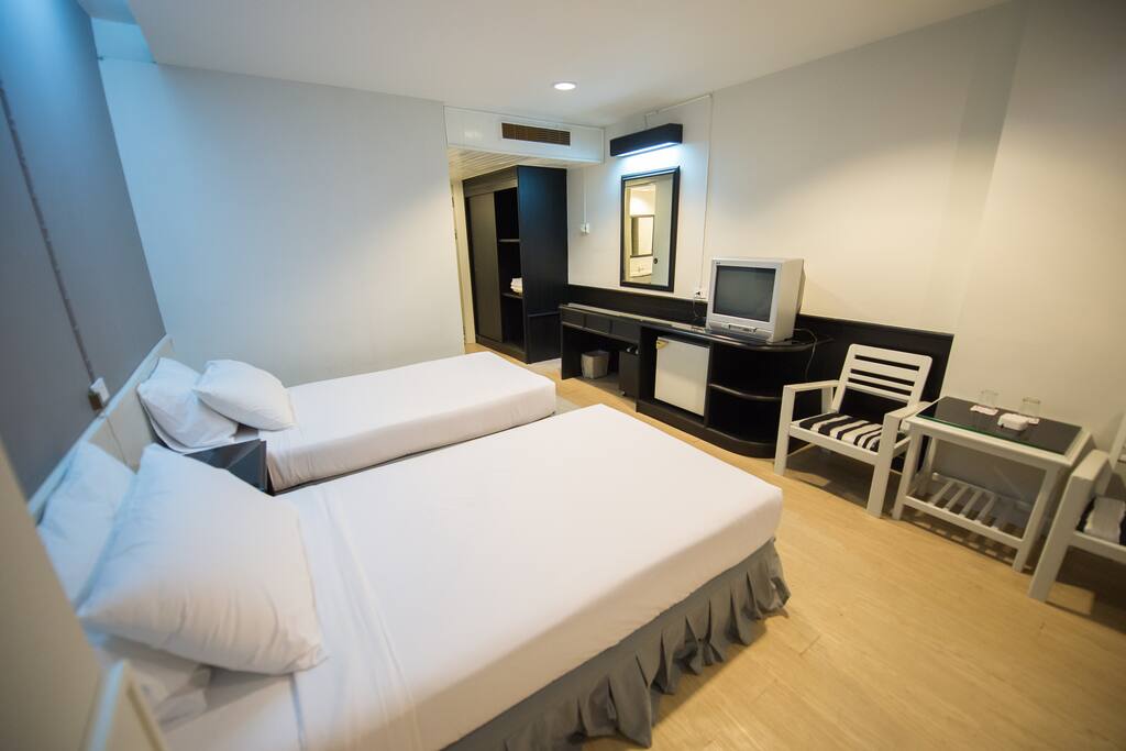 Twin Bed