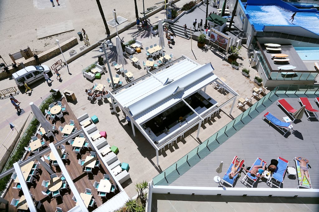 Bar restaurant