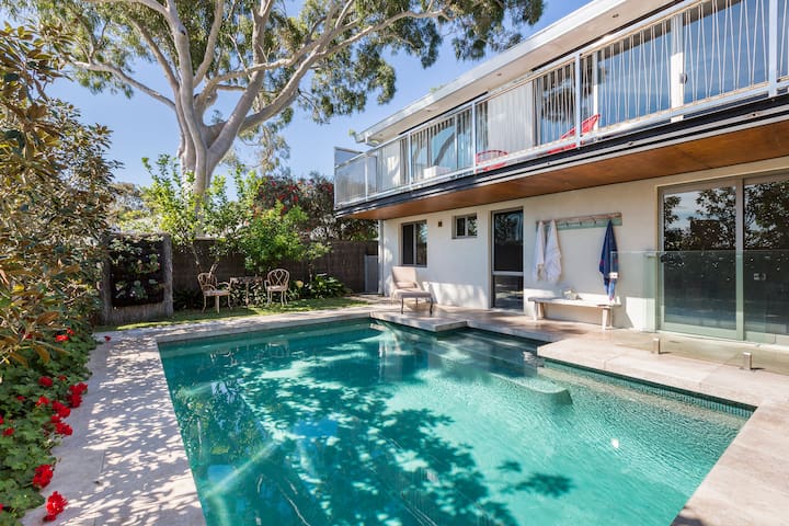 The Roy – Tranquil Summer Holiday Retreat