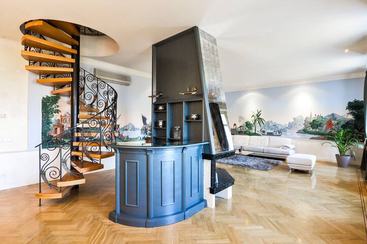 Fresco Apt. Walk to Charles Bridge gallery image 5