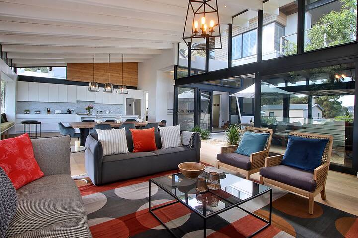 Hout Bay Sunset, modern design, fantastic view gallery image 5