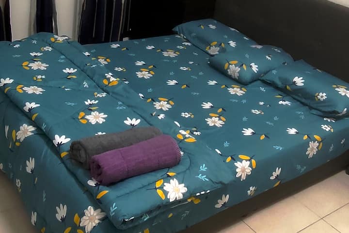 Deuxième chambre (chambre rafraîchissante). Lit queen size avec moustiquaires.