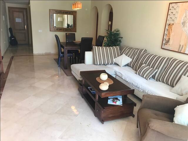 Airbnb N 340 Vacation Rentals Places To Stay